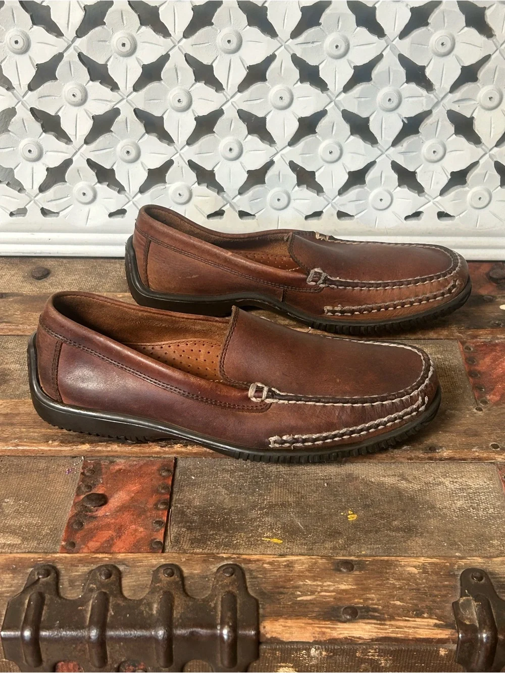 Bass brown leather